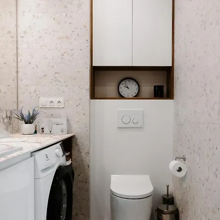 U Siebie W Domu. W Nowej Dzielnicy.